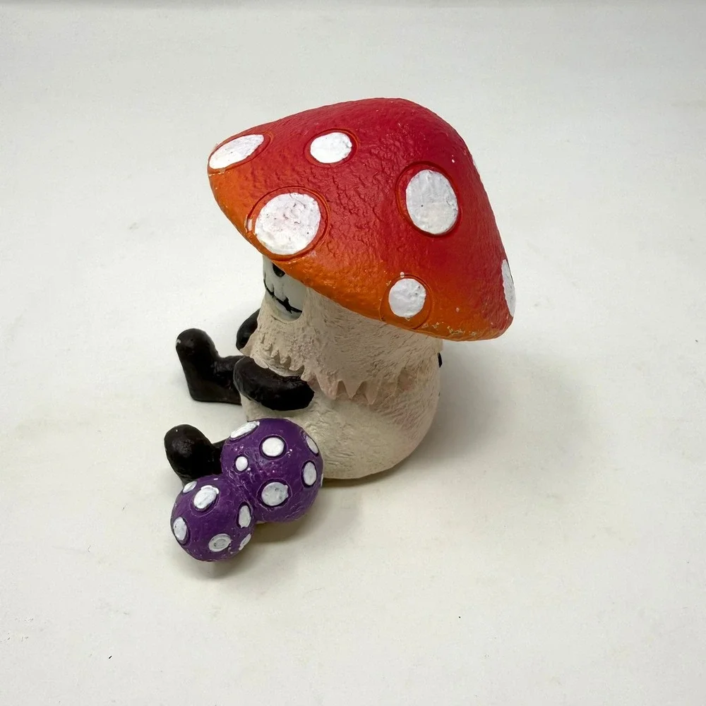 Furrybones Kinoko The Fungi Resin Figurine Statue Mushrooms Skeleton Halloween